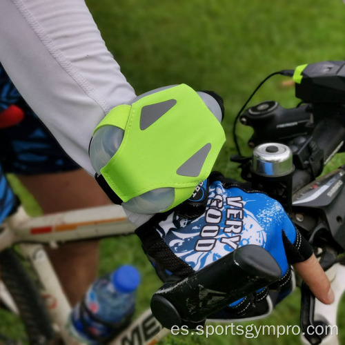 Riding/trotando pulsera con botella de agua